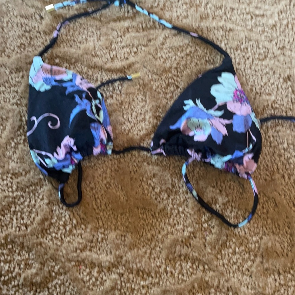 Victoria secret never to be found bikini top
